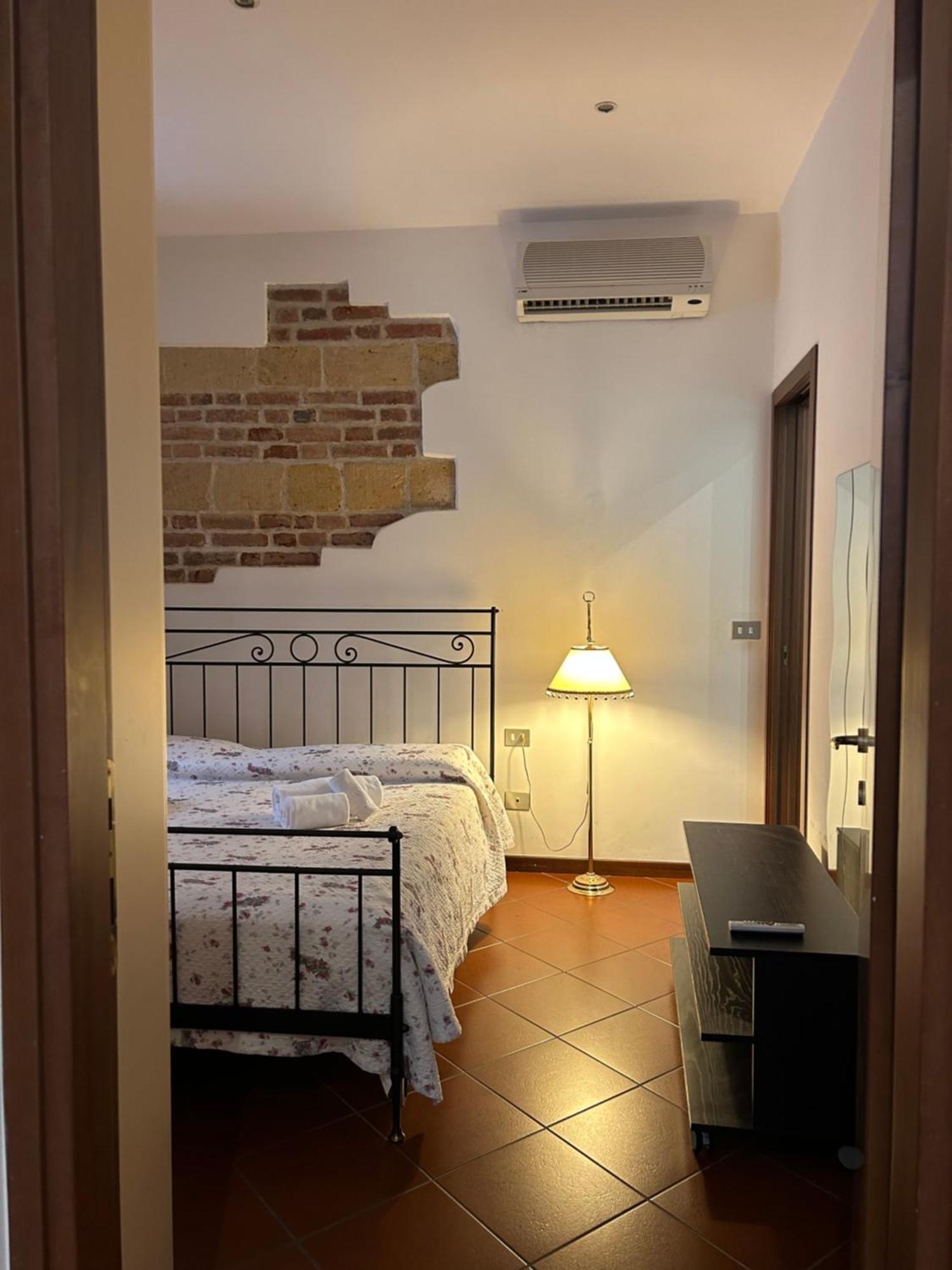 Residenza Della Samaritana Classici Verona Bagian luar foto